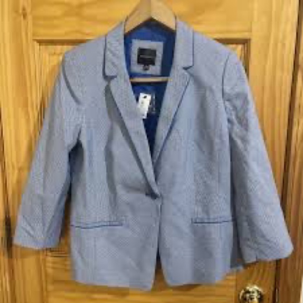 The Limited women’s Medium - blue and white pattern blazer- sports coat casual